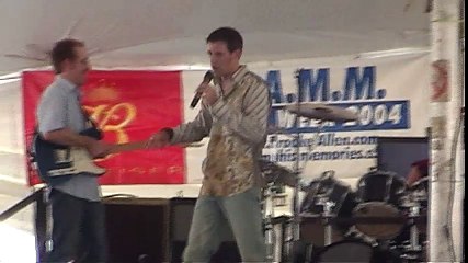 BAMM performs 'Suspicious Minds' Elvis Week 2004