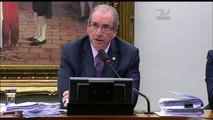 Eduardo Cunha vai à Câmara e afirma ser vítima de perseguição política