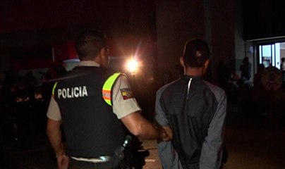 Forcejeó con el delincuente para evitar el robó de su celular