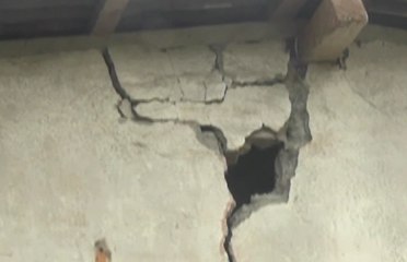 Casas y terrenos afectados en Esmeraldas por las replicas de los últimos días