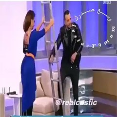 Ye show me seeri per charne laga tha k larki ne dekhen is k sath kia kia