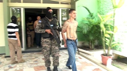 FUSINA presenta a los tres supuestos jefes de la 18