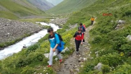 Erzurum Dağcılar, Temmuz Ayında Buzlarla Kaplı Kaçkarlar'ın Zirvesine Çıktı