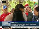 Venezuela: Maduro activa plan de producción de uniformes escolares