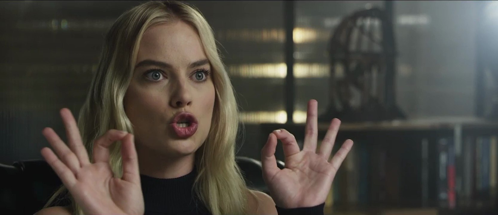 Gronk meets Harley - Suicide Squad at the ESPYS | Batman-News.com