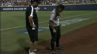 3of8 Hawaii softball 10 Arizona Wildcats WCWS