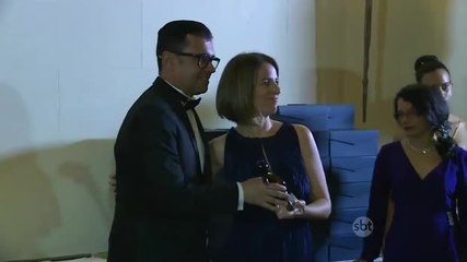 Correspondente do SBT recebe prêmio nos Estados Unidos