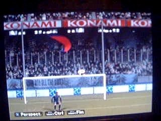 extraordinaire but d'adriano du milieu du terrain en reprise