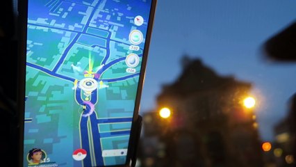 Pokemon GO - WORLDS BIGGEST GYM!