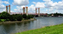 Fietsbrug over sluis haven - voortgang 2 / Spijkenisse 2016