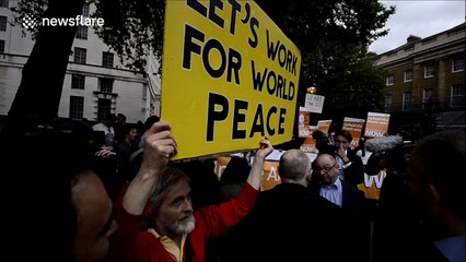 Pro-Brexit demonstration asking for 'Brexit now'