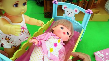 メルちゃん アンパンマン オムツの中からなにが出るかな おしっこ Mellchan Diaper Change Potty Training Pees