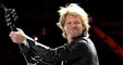 Jon Bon Jovi Katıldığı Bir Düğünde Şarkı Söyledi
