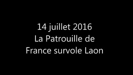 Ciel bleu-blanc-rouge pour le 14-Juillet à Laon