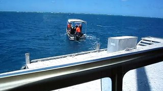 28 10 2008 乘坐直升機觀賞大堡礁奇景