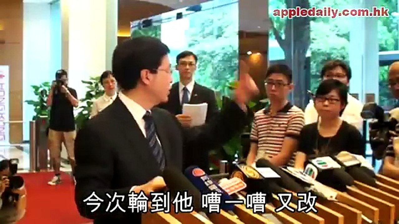 蘋果日報 - 2011-06-29 - 庸官禍港　小巿民忍無可忍 7.1上街　高呼政府無能