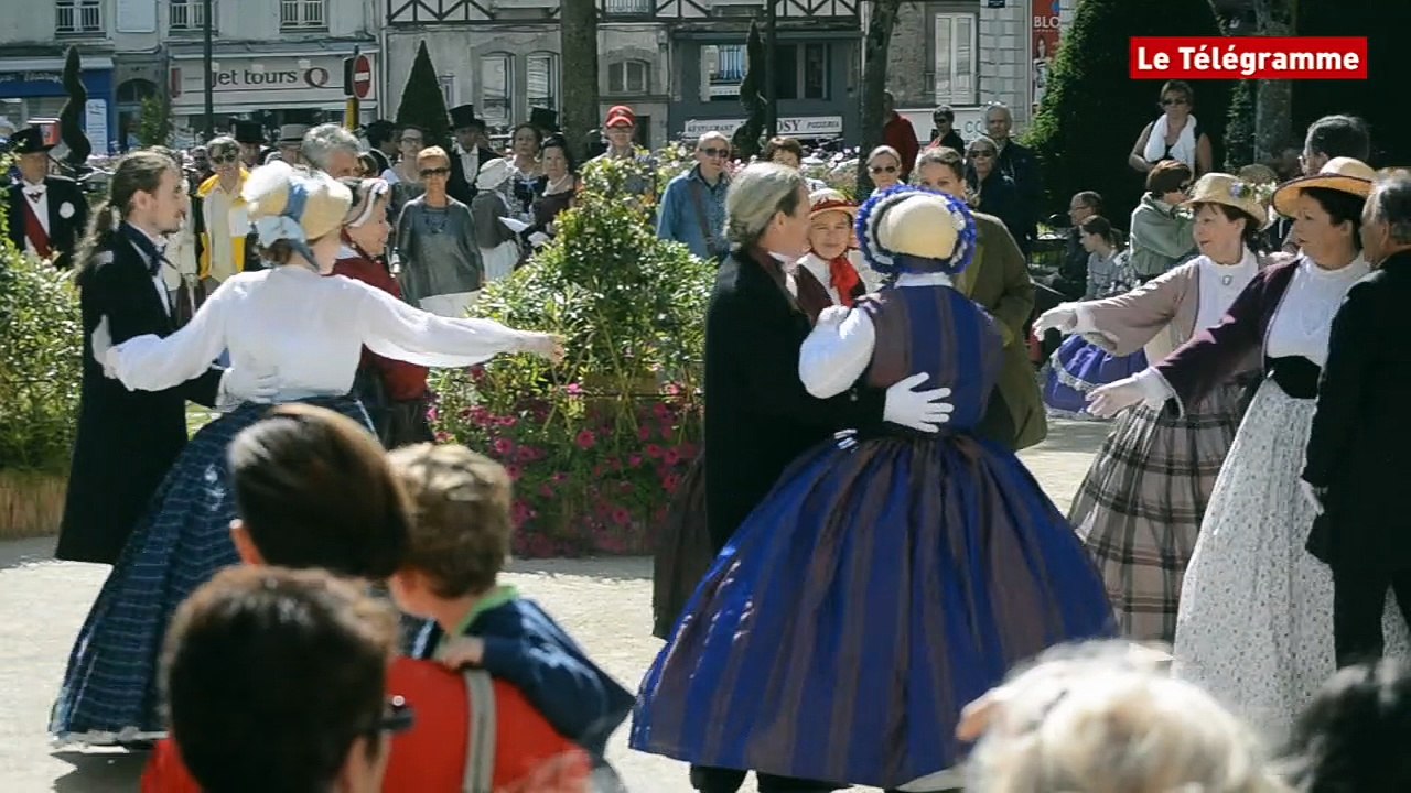 Fêtes Historiques. Valse à Vannes !
