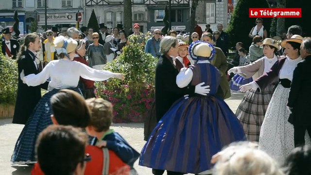 Fêtes Historiques. Valse à Vannes !