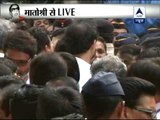 Sainiks offer tearful tribute to Shiv Sena supremo Bal Thackeray