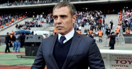 Ersun Yanal'ın İstemediği 8 Oyuncu Takımdan Ayrılmak İstemiyor