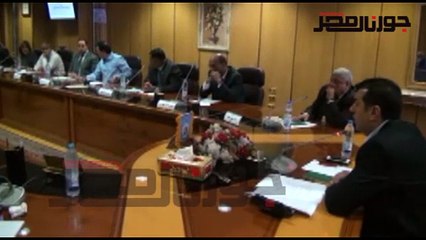 محافظ أسيوط يلتقي نواب البرلمان خطة لسد العجز فى الأطباء والتمريض