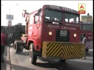 Two trailer calshed at 2nd Hooghly bridge, created traffic jam