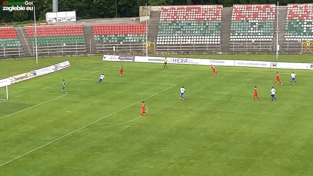 Voici un des plus beaux csc de l'histoire du foot