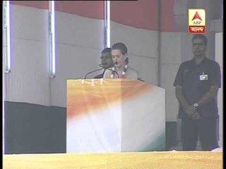Sonia Gandhi supports FDI in retail