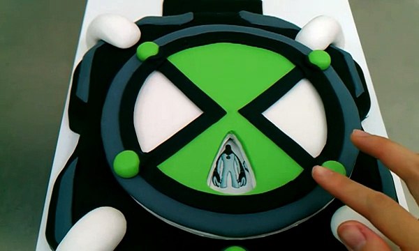Ben 10 Rotatable Watch Cake