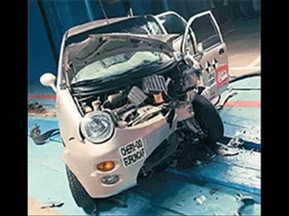 Crash_test_qq_vs_fiat600