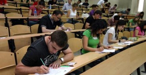 2016 KPSS'de İki Soru İptal Edildi