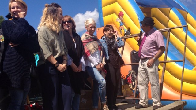 Concours du cri du cochon à Carrouges