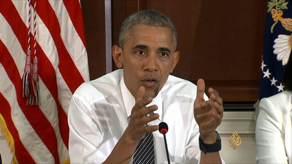 أوباما يحاول جسر الهوة بين الشرطة والسود