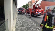 Brandweer heeft uitslaande brand in pand aan het Damsterdiep in Stad snel onder controle - RTV Noord