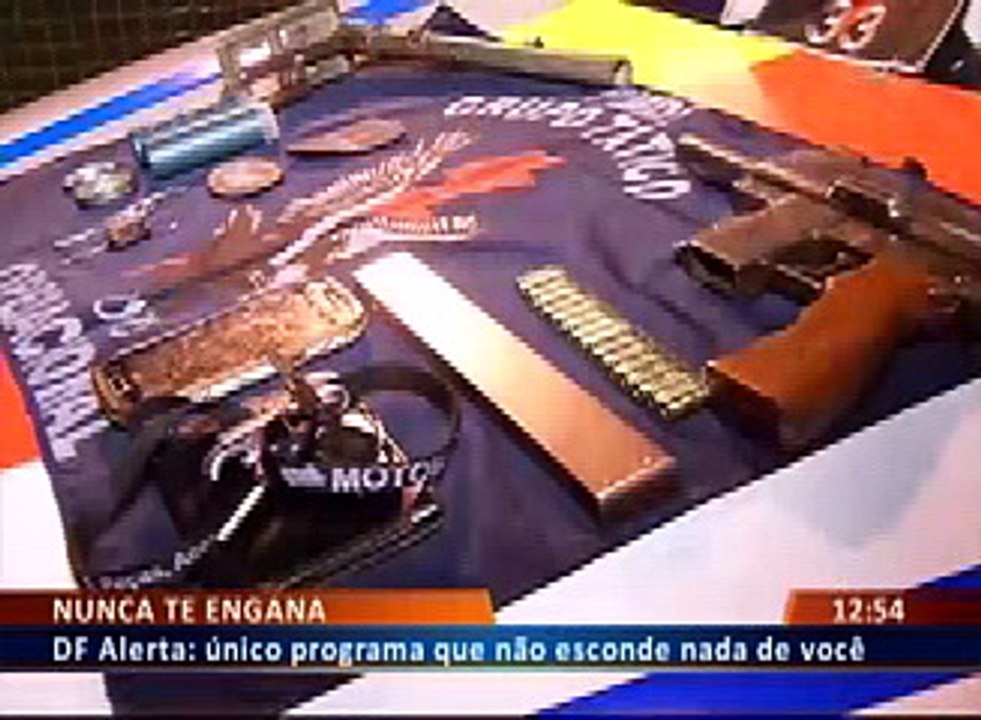 ARMADOS EM INVASÃO