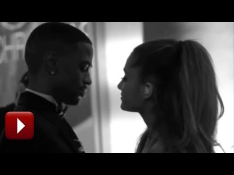 Ariana Grande Wears SEXY Lingerie Outfit In Hot New Pic