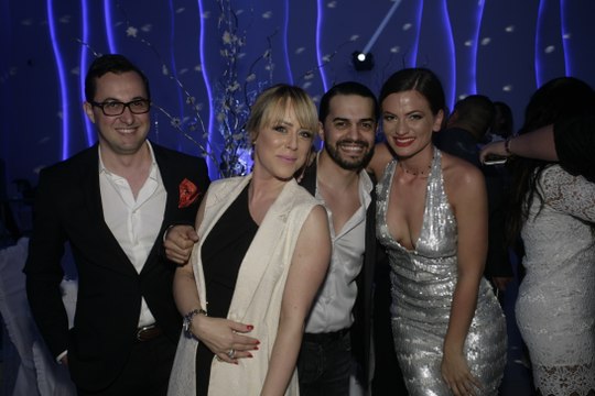 afika studijska matrica bez vokala sa pratecim vokalima