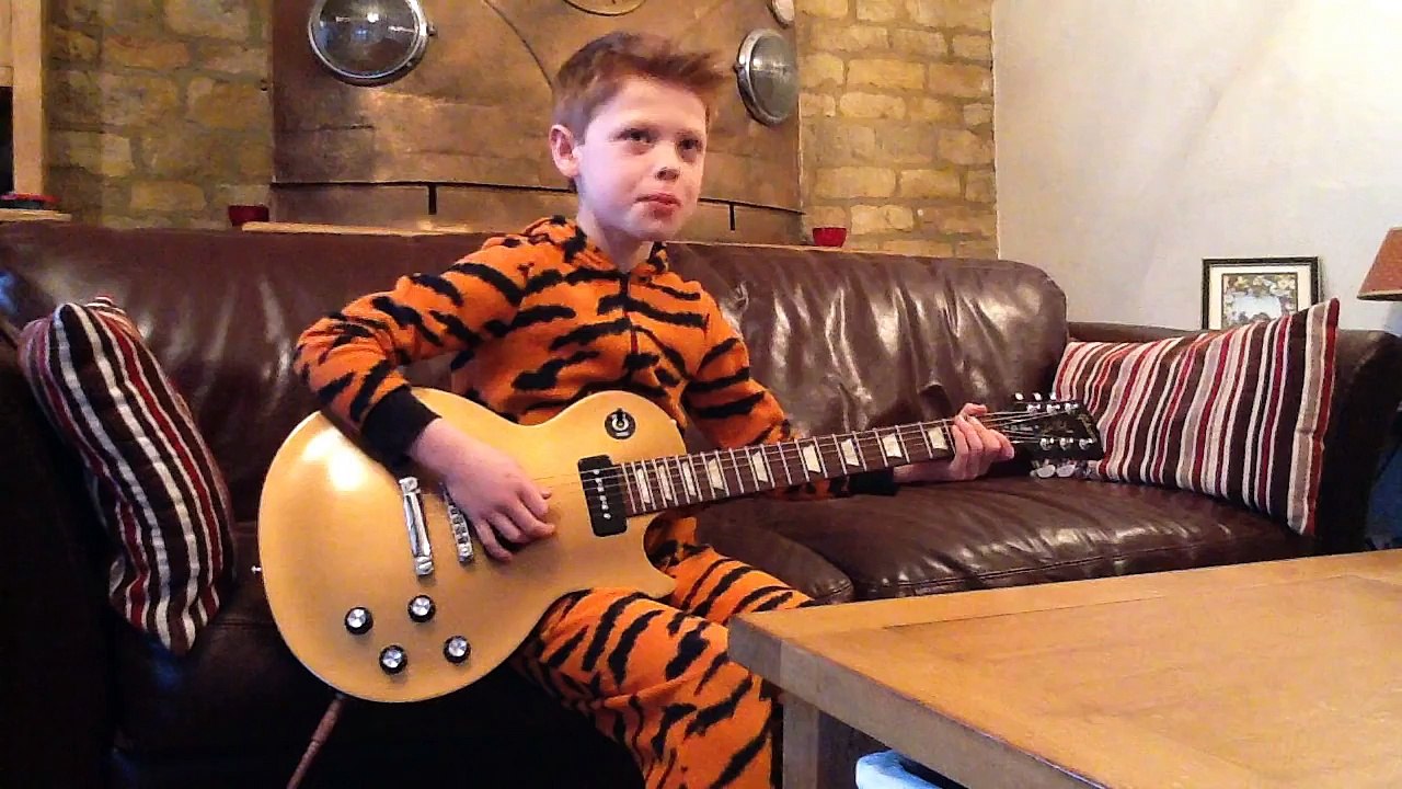 Toby Lee - 10-years-old - Walking by myself!