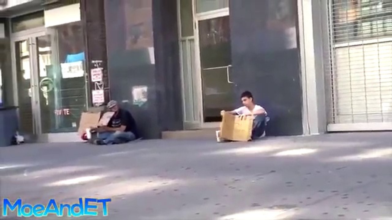Ce jeune SDF a provoqué l'émoi de la rue