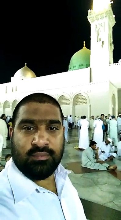 major tahir in holy place madina manwara