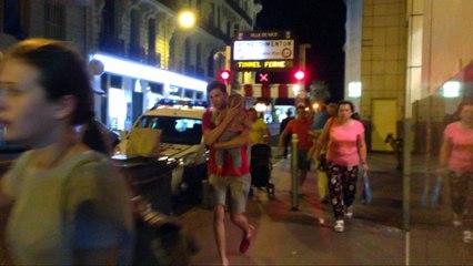 Truck plows into crowd in Nice, France, many dead