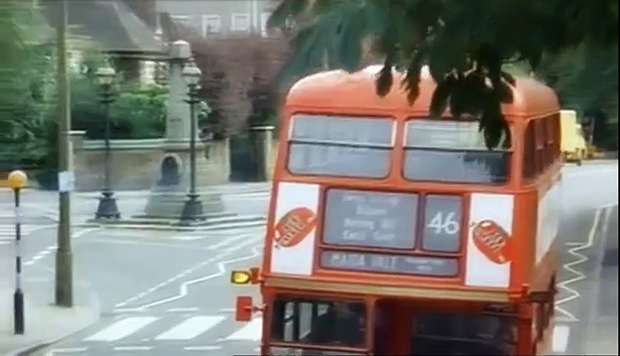 Paul McCartney - Spies Like Us - Espia como nosotros