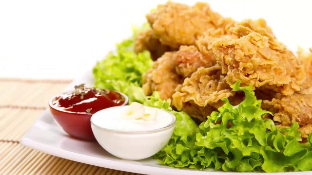 وصفة سهلة وسريعة لطريقة عمل أجنحة الدجاج المقرمشة