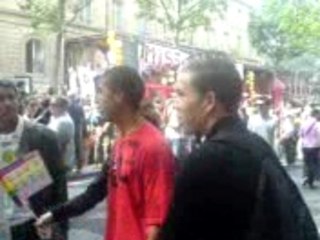 Xavier à la Gay pride : le coming out !