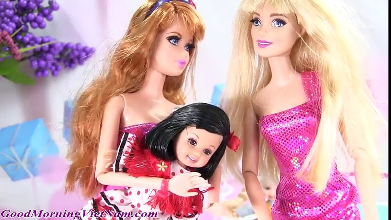 Cuộc Sống Barbie & Ken (Tập 45) Amy Kathy Dylan Tắm Chất Nhờn Slime    Slime Bath For Baby Dolls