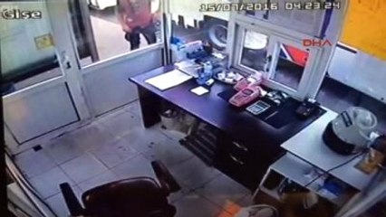 Zonguldak 22 Halk Otobüsü ve Bilet Gişesini Soydular