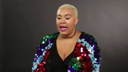 Cette femme porte un bikini pour la première fois et nous donne ses impressions