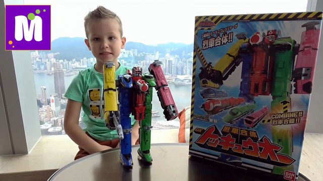 Поезд трансформер на канале Мистер Макс разноцветные поезда собираются в робота . Прикупили новую игрушку в Гонконге