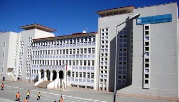 1'i Erkek 11 Öğrencisini Taciz Eden Öğretmenin 265 Yıl Hapsi İstendi