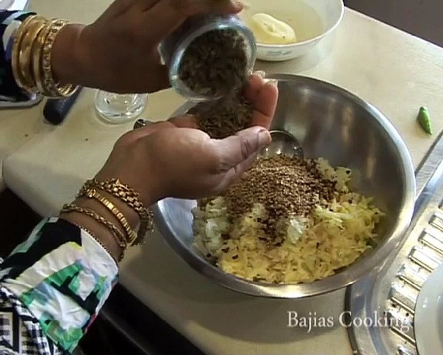 - AALOO KE PAKORE_KASH PAKORE - Bajias Cooking